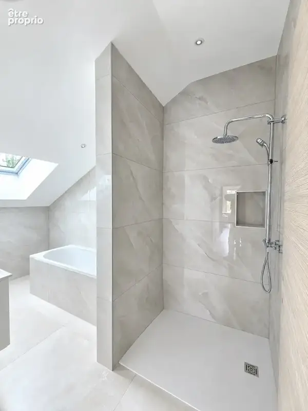 Maison entièrement rénové avec terrain - photo 4