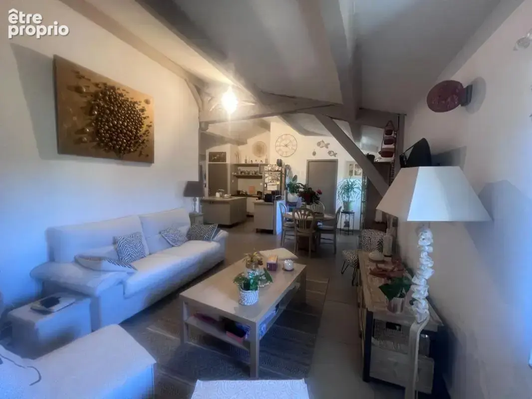 Maison de village avec deux logements et local aménageable - photo 4