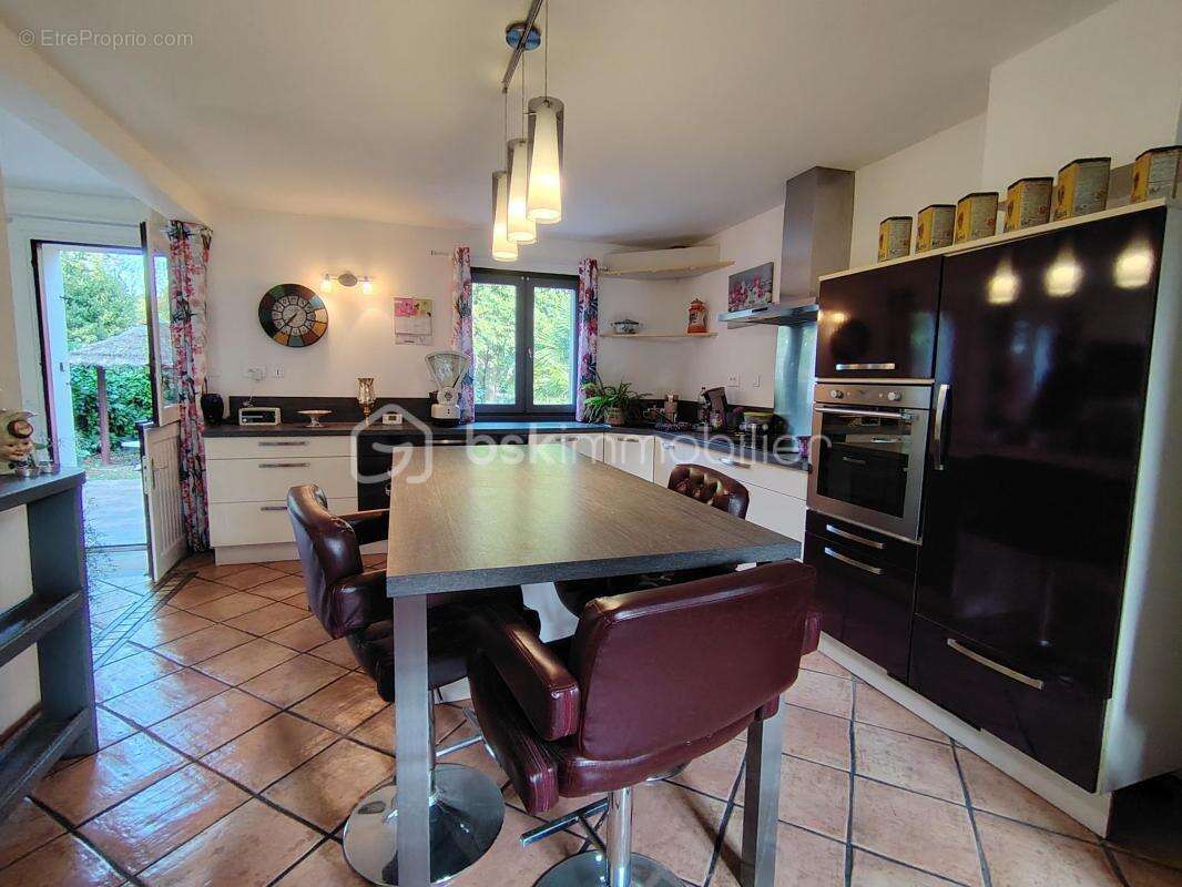 Maison à SAINT-LYPHARD