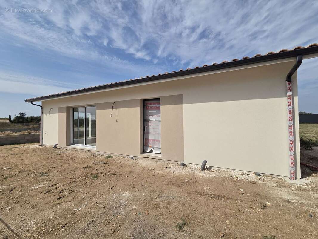 Maison à LES BILLAUX