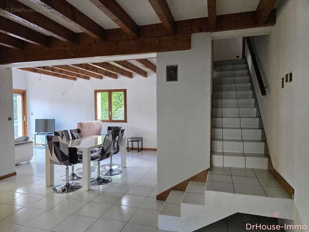 Maison à BLANQUEFORT