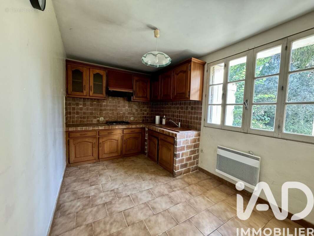 Maison 110 m² à Saint-Remy-De-Provence  - photo 4