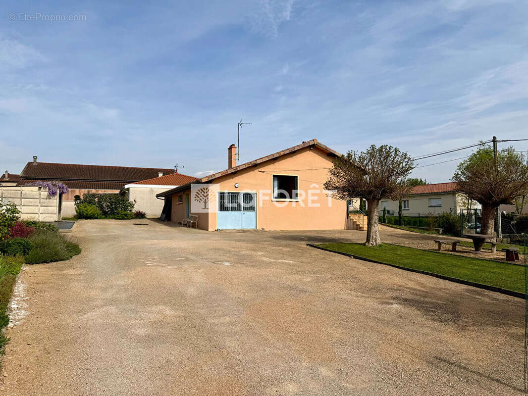 Maison à CROTTET