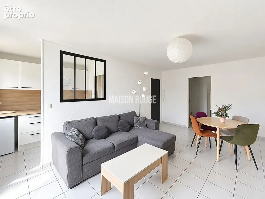 Appartement T3 55 m2 , balcon et 2 places de stationnement - photo 3