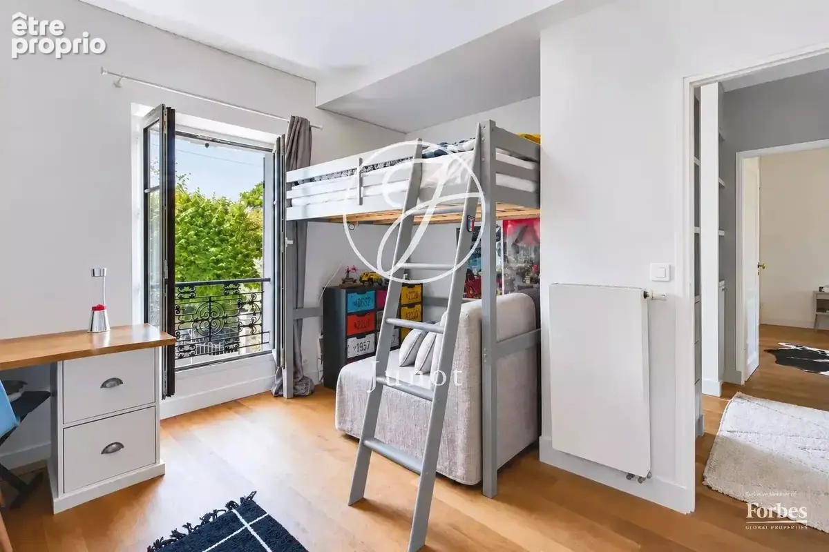 Le Vésinet - CENTRE / IBIS - Maison - 5 chambres - 227m² - Terrain 1298m² - photo 20