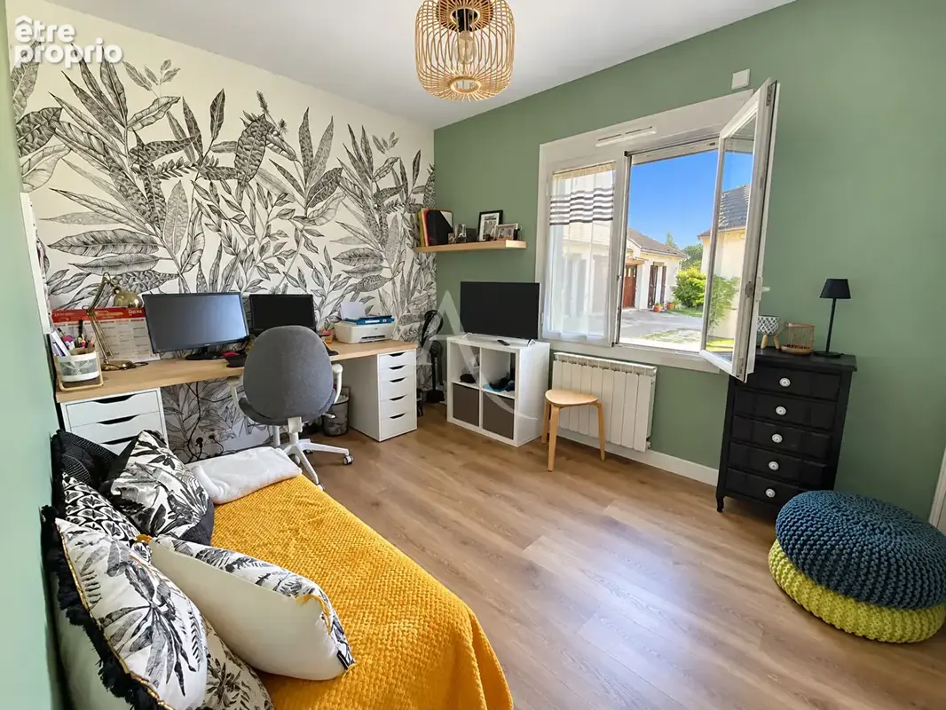 Maison de plain-pied avec grande dépendance Mardié 7 pièce(s) 154 m2 - photo 12