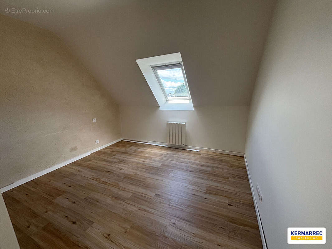 Appartement à DOMAGNE