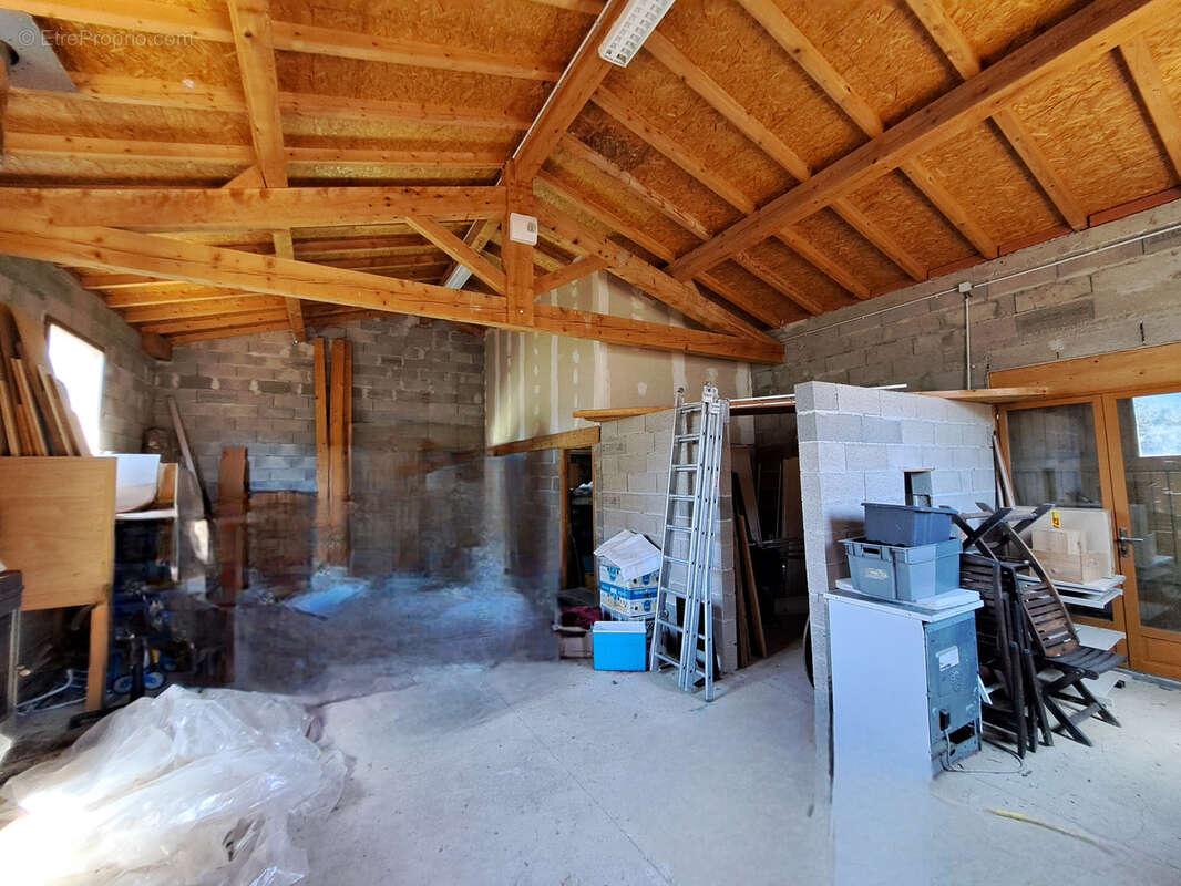 Ensemble immobilier avec vue sur le Pic de Bugarache - photo 18