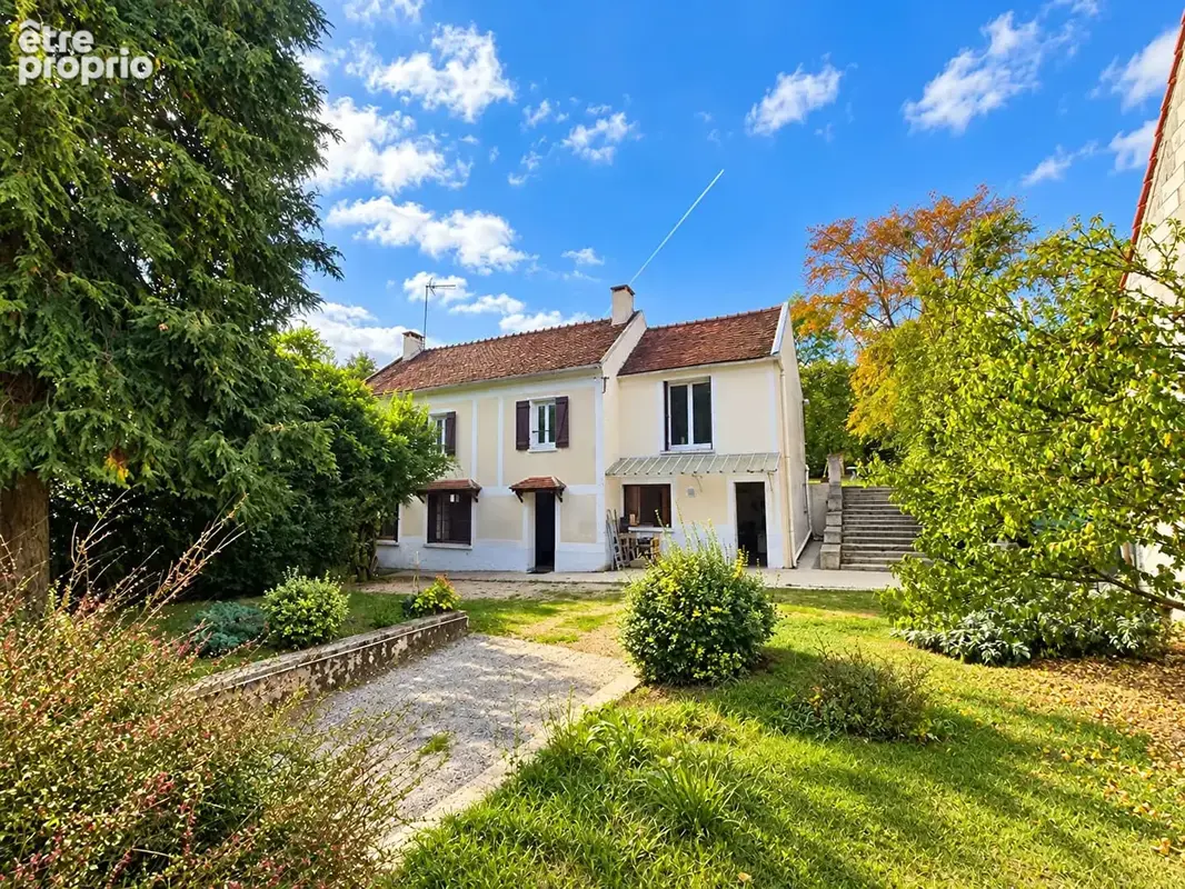 Photo Maison à Saint-Cyr-Sur-Morin au prix de 229 000€