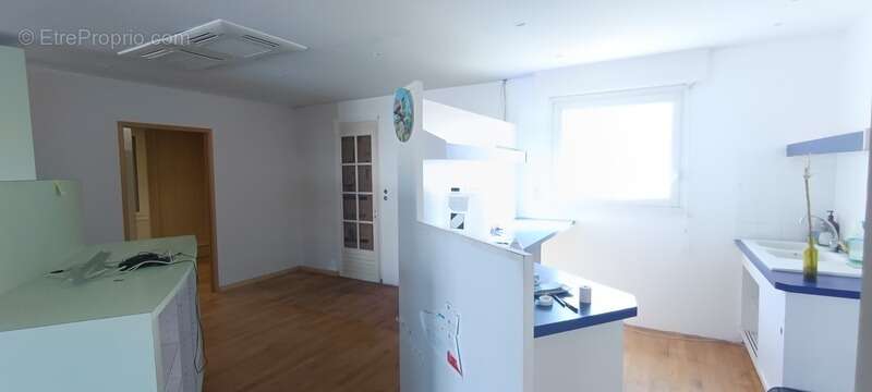 A vendre, immeuble commercial 160m2 libre, La Cotinière, Dpt Charente Maritime (17) - photo 6