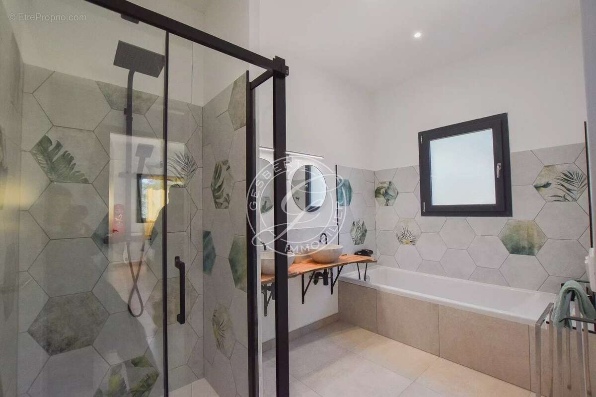 Maison à DRAGUIGNAN