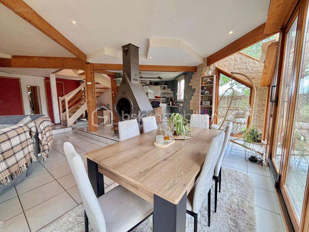 Maison à SAINT-CREPIN-IBOUVILLERS