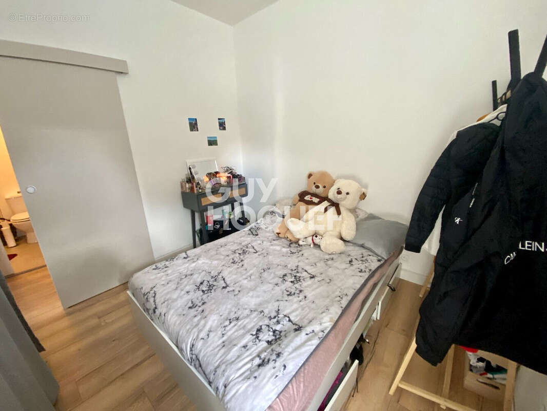 Appartement à BAGUER-MORVAN