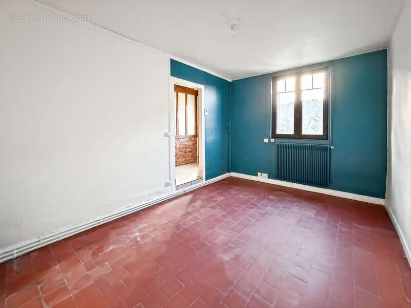 Maison à NOTRE-DAME-DE-BONDEVILLE