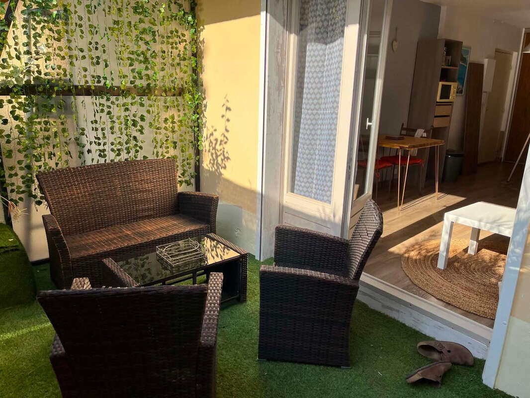 Appartement à SAINT-CYR-SUR-MER
