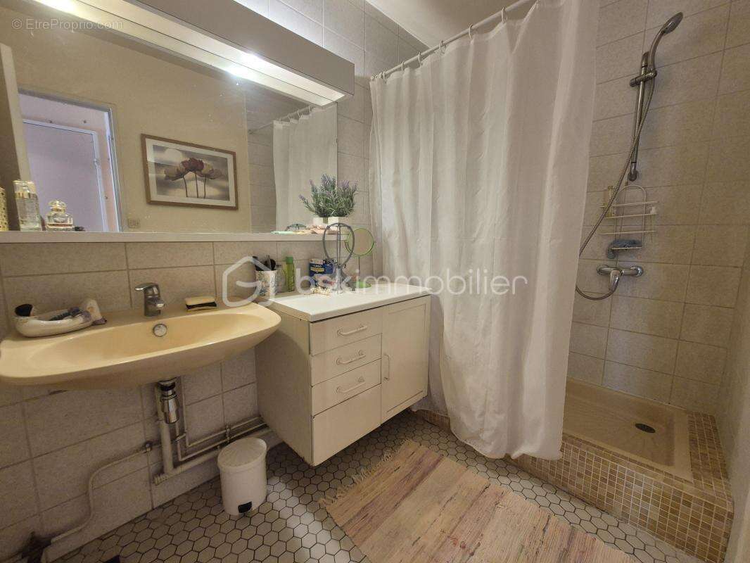 Maison familiale de 119 m2 avec grenier aménageable à Courcouronnes centre ! - photo 14