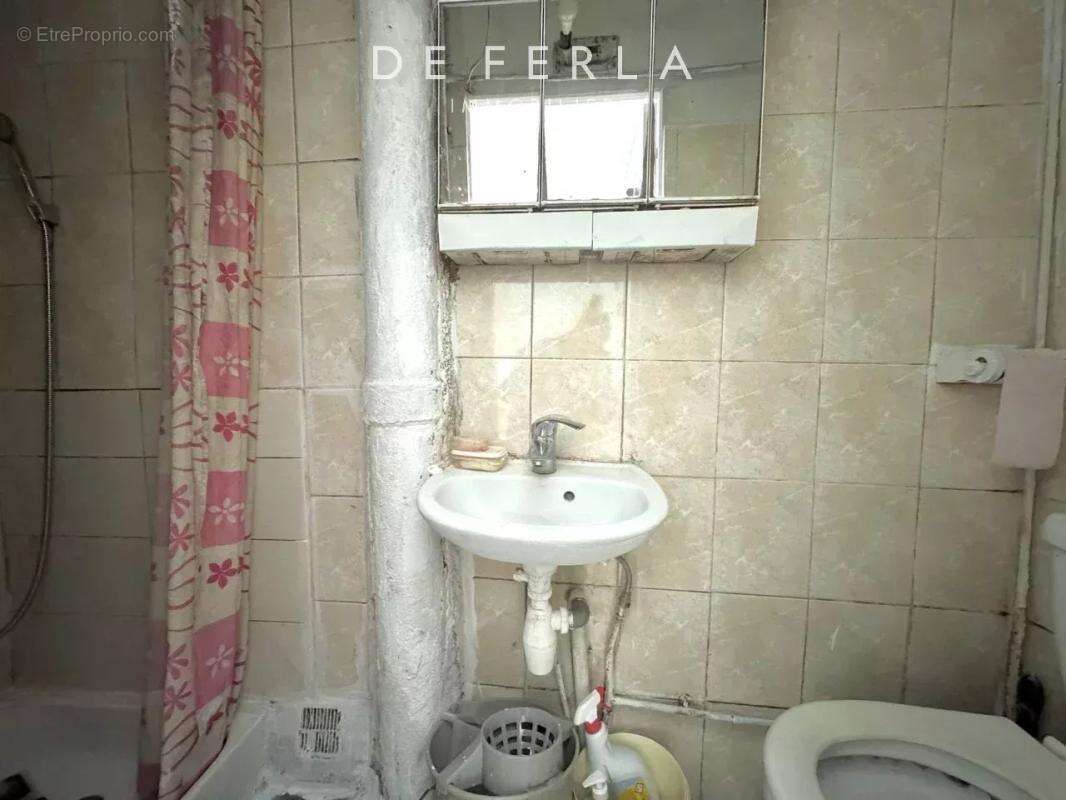 Appartement à PARIS-14E