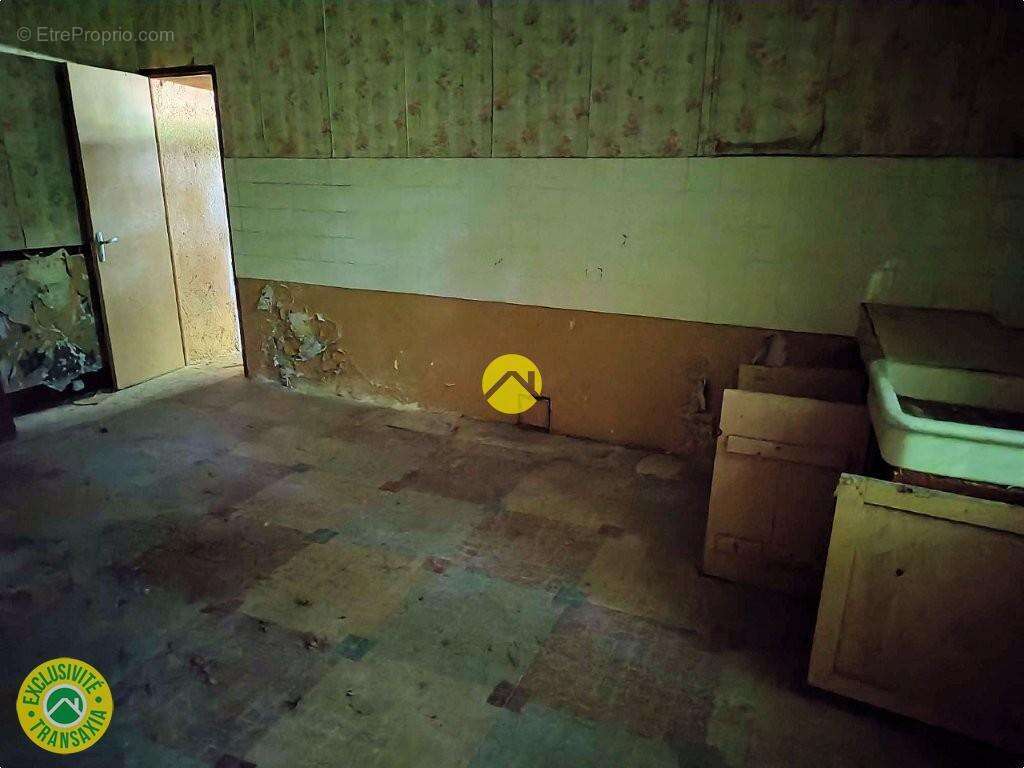 Maison à DUN-LE-PALESTEL