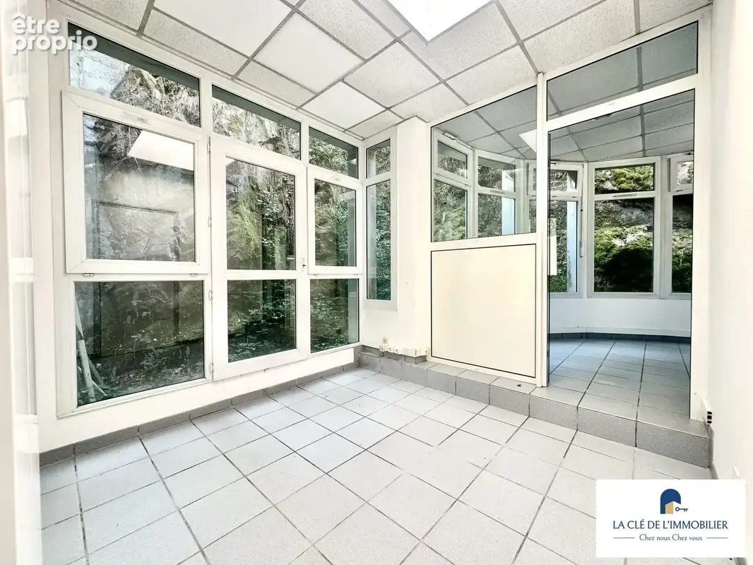 Commerce 53 m² à vendre à Quimper (29000) - photo 3