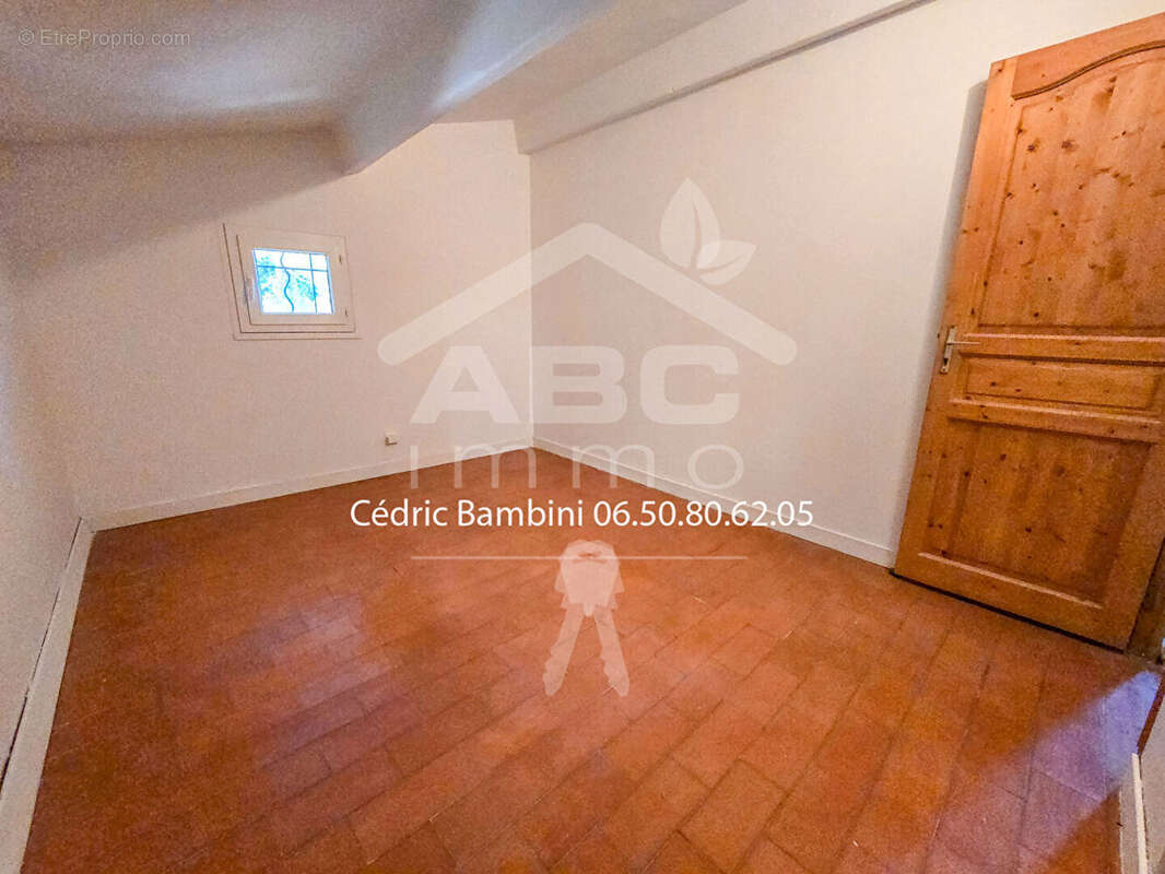 Maison à SAINT-MAXIMIN-LA-SAINTE-BAUME