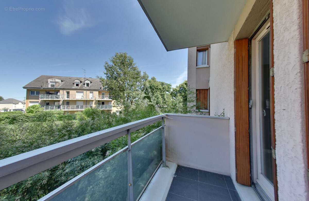 Appartement à PONTAULT-COMBAULT