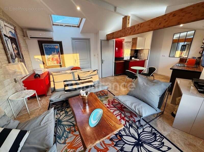 Appartement à MARSEILLE-6E