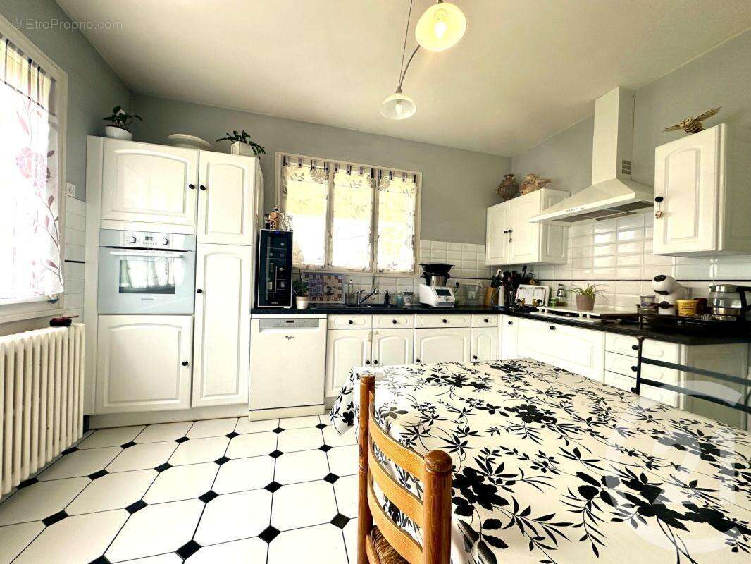 Maison 139 m² à Aixe-Sur-Vienne  - photo 7