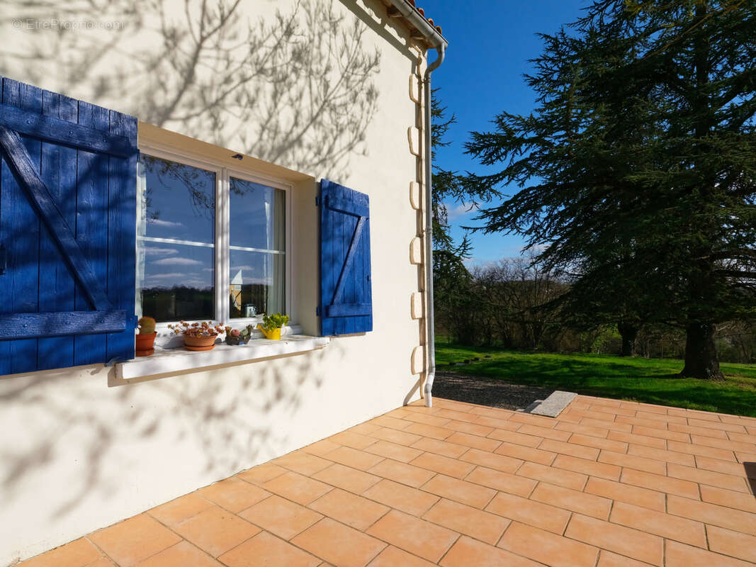 Maison à PRAYSSAS