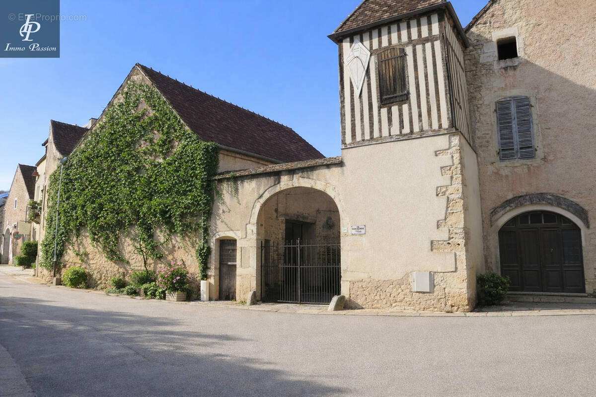 Maison à CHAMBOLLE-MUSIGNY