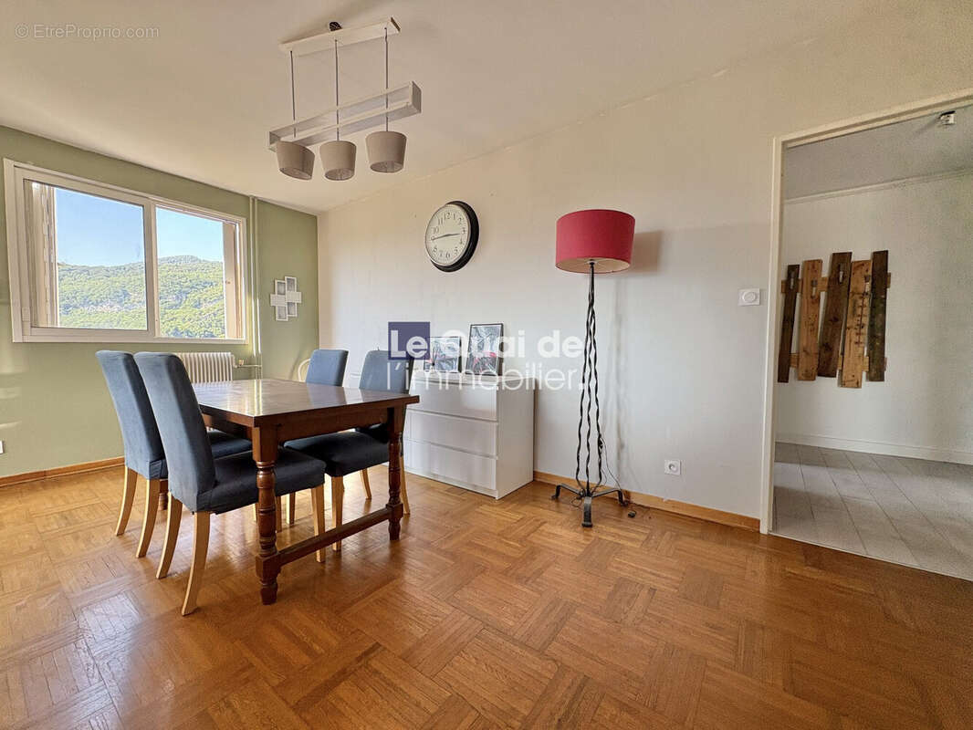 Appartement à SASSENAGE