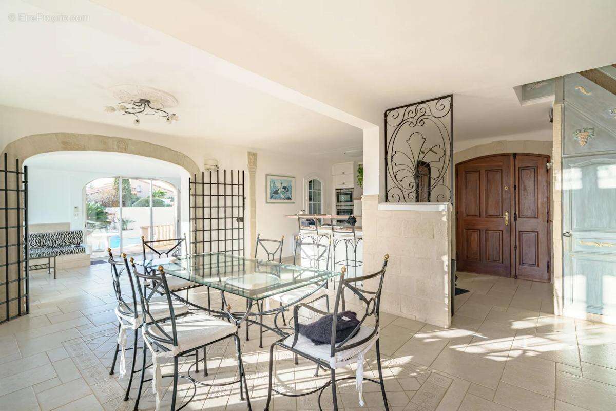 Maison à SAUSSET-LES-PINS