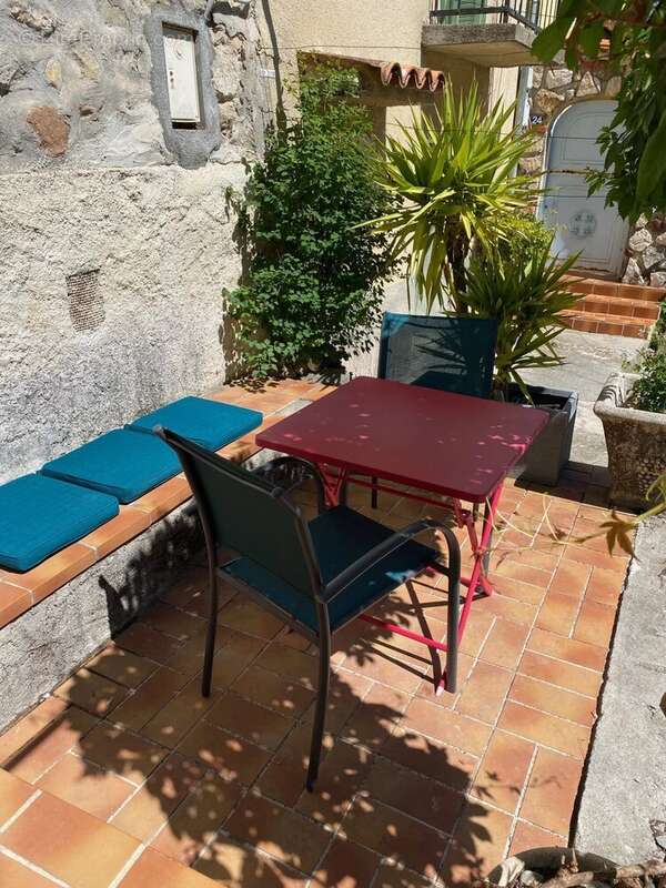 Maison à PUGET-THENIERS