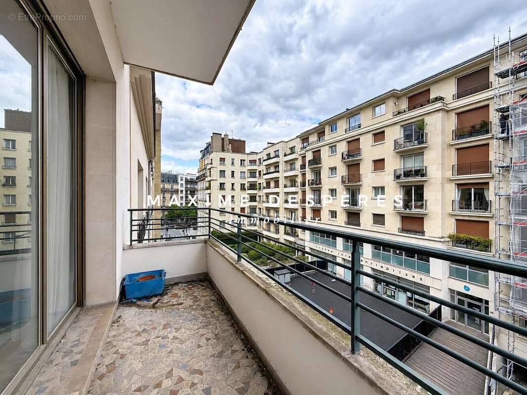 Appartement à NEUILLY-SUR-SEINE