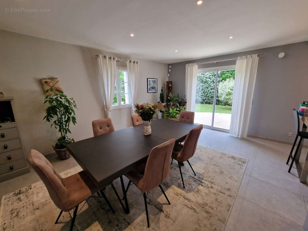 Maison à BREUIL-LE-SEC