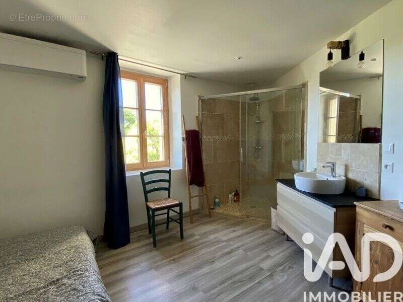 Photo 8 - Maison à VAISON-LA-ROMAINE