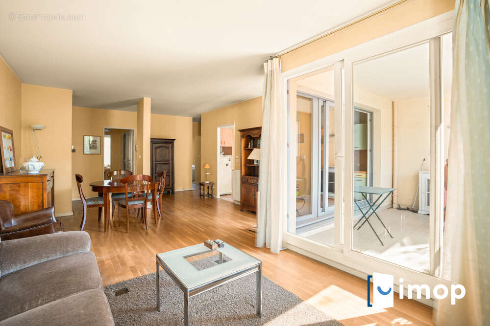 Appartement à TASSIN-LA-DEMI-LUNE