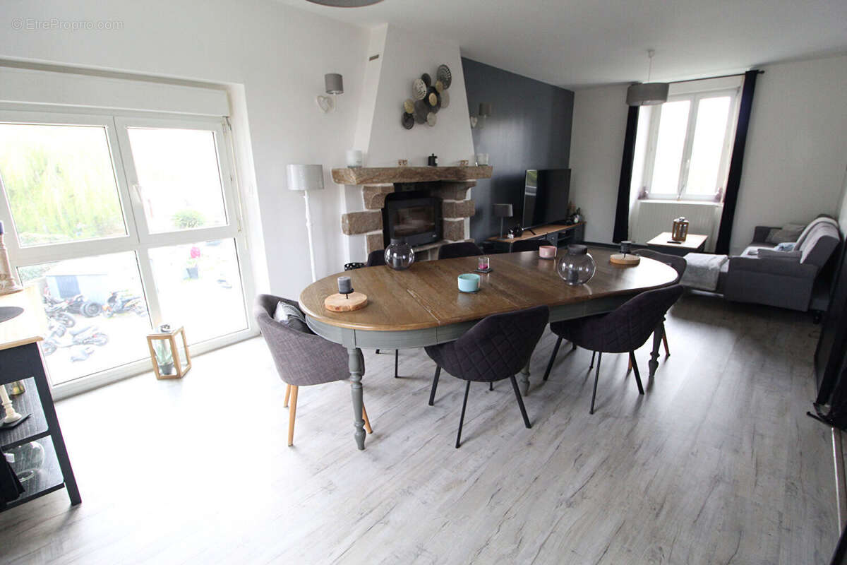 Maison à SAINT-LYPHARD