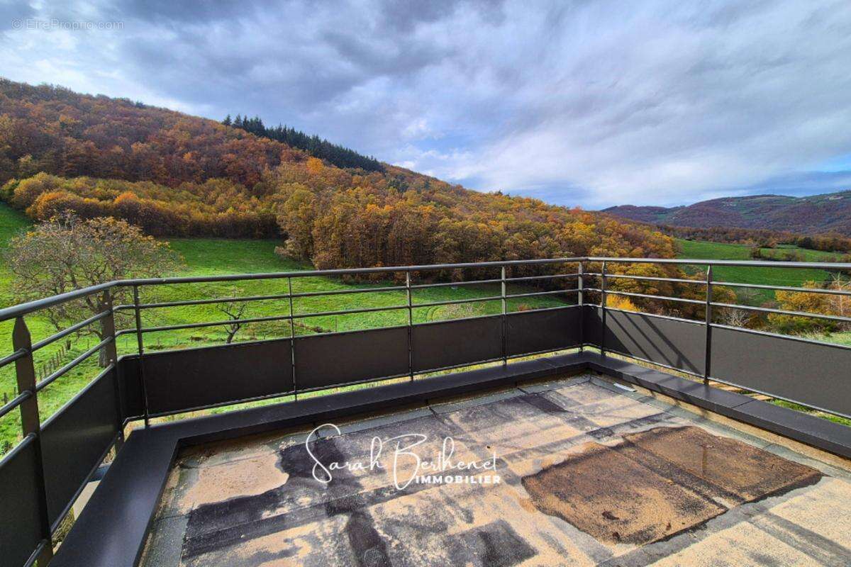 Appartement à VAUGNERAY