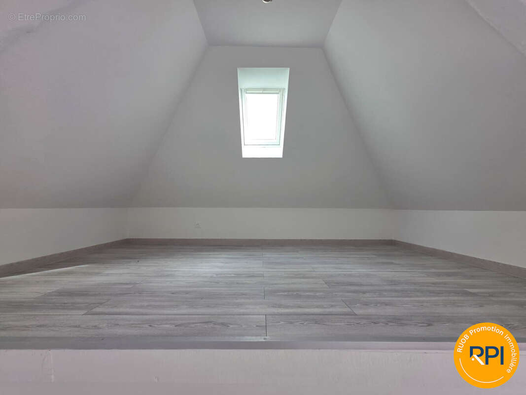 Appartement 80 m² à Schoeneck  - photo 9