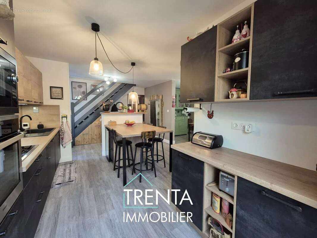 Maison à LE GRAND-LEMPS