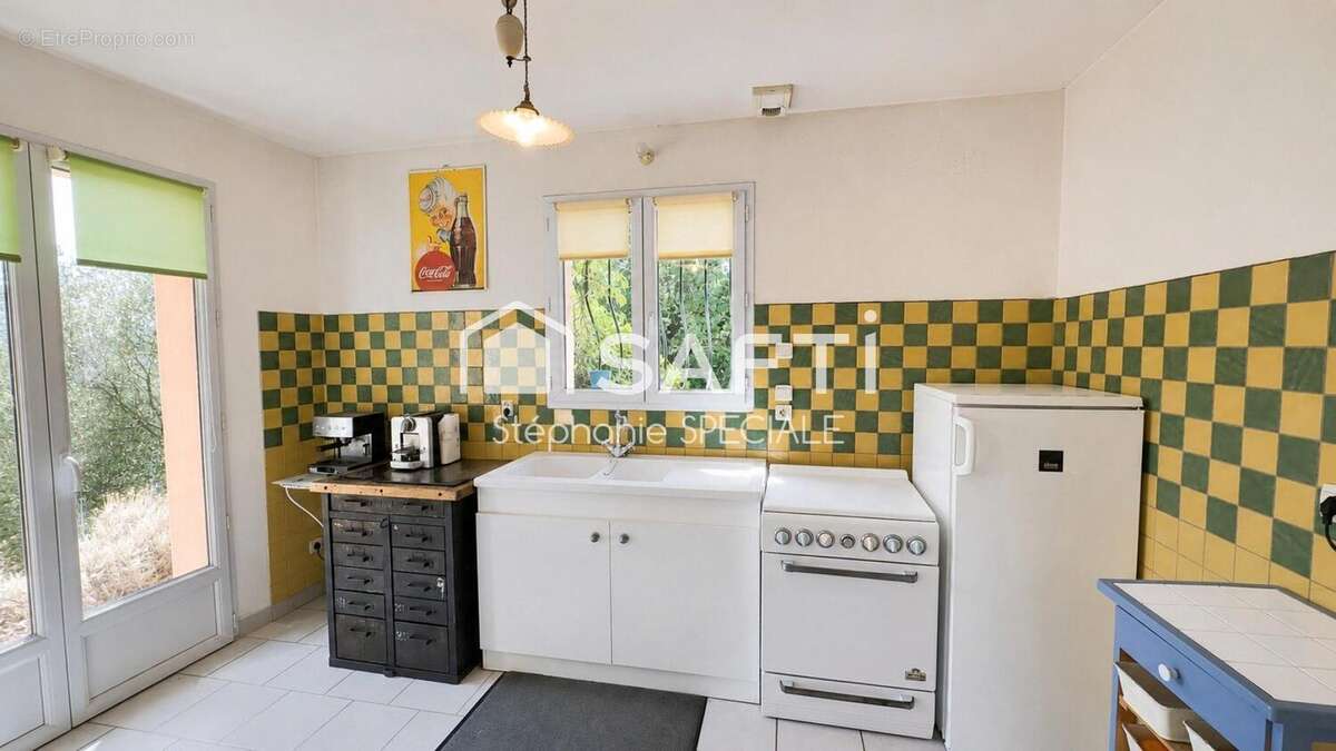 Maison 102 m² à Bagnols-En-Foret  - photo 5