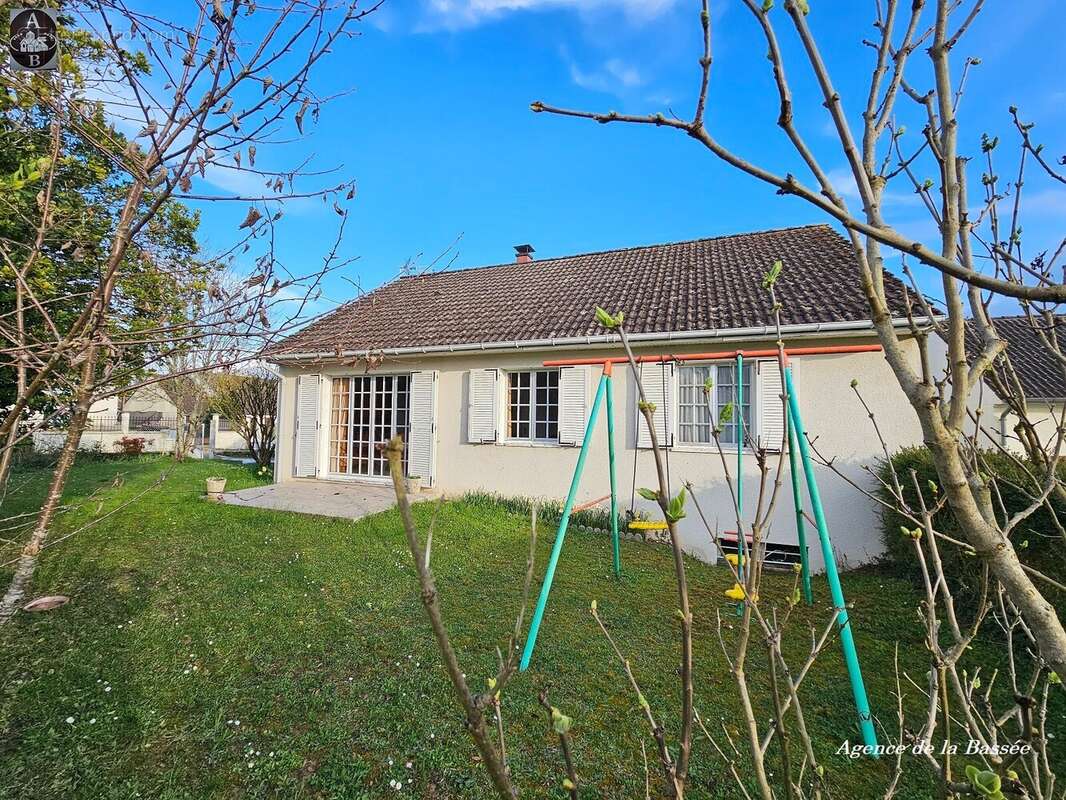 Maison 100 m² à Provins  - photo 2