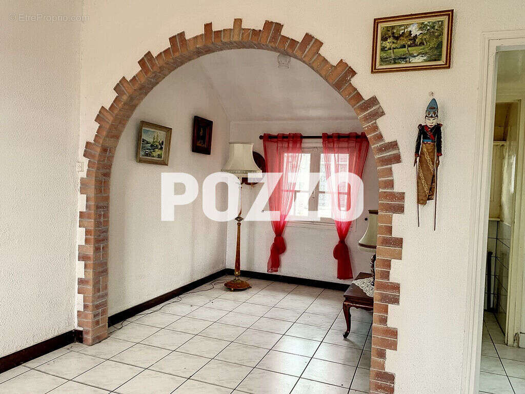 Maison à AGON-COUTAINVILLE