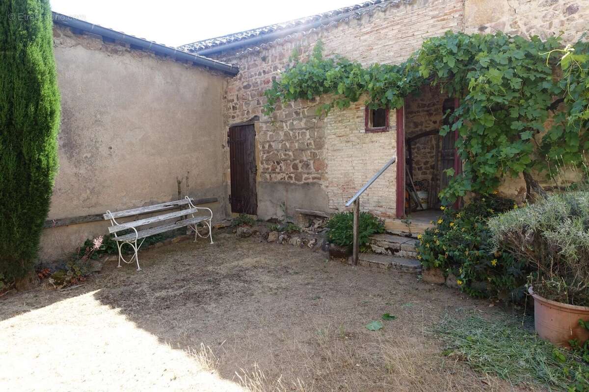 Maison à BELLEVILLE