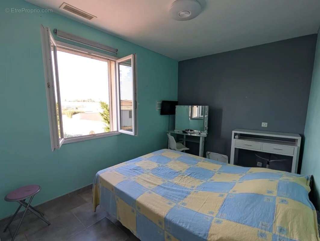 Maison à JONQUIERES-SAINT-VINCENT