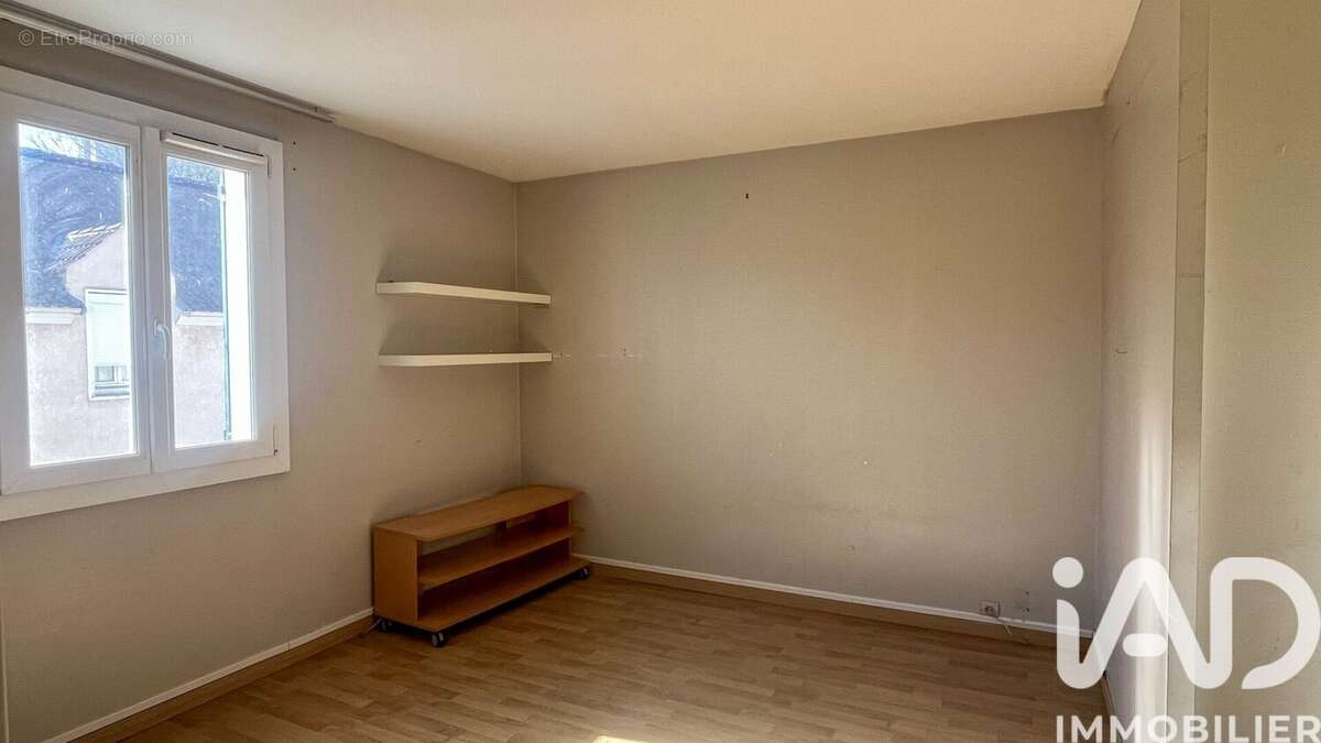 Photo 5 - Maison à VILLIERS-LE-BEL