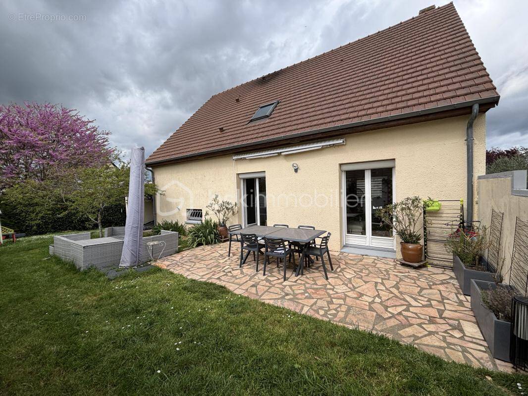 Maison à BALLAN-MIRE