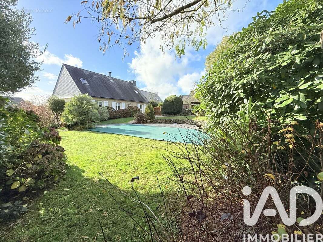 Photo 2 - Maison à THEIX