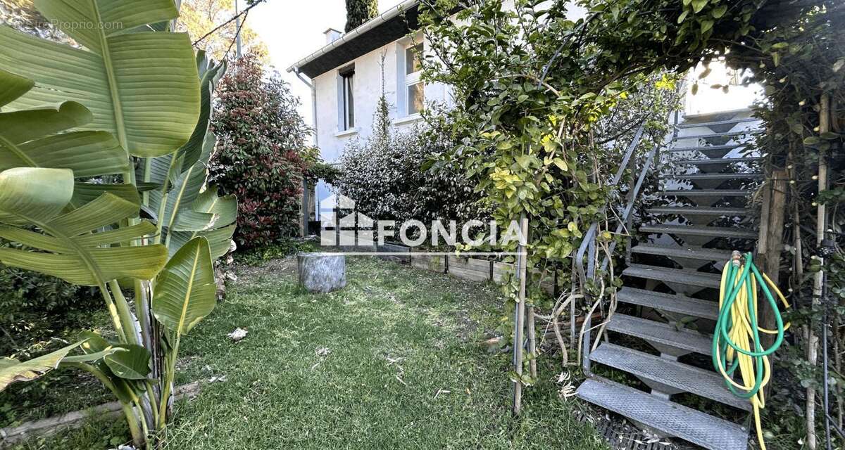 Maison à BORMES-LES-MIMOSAS