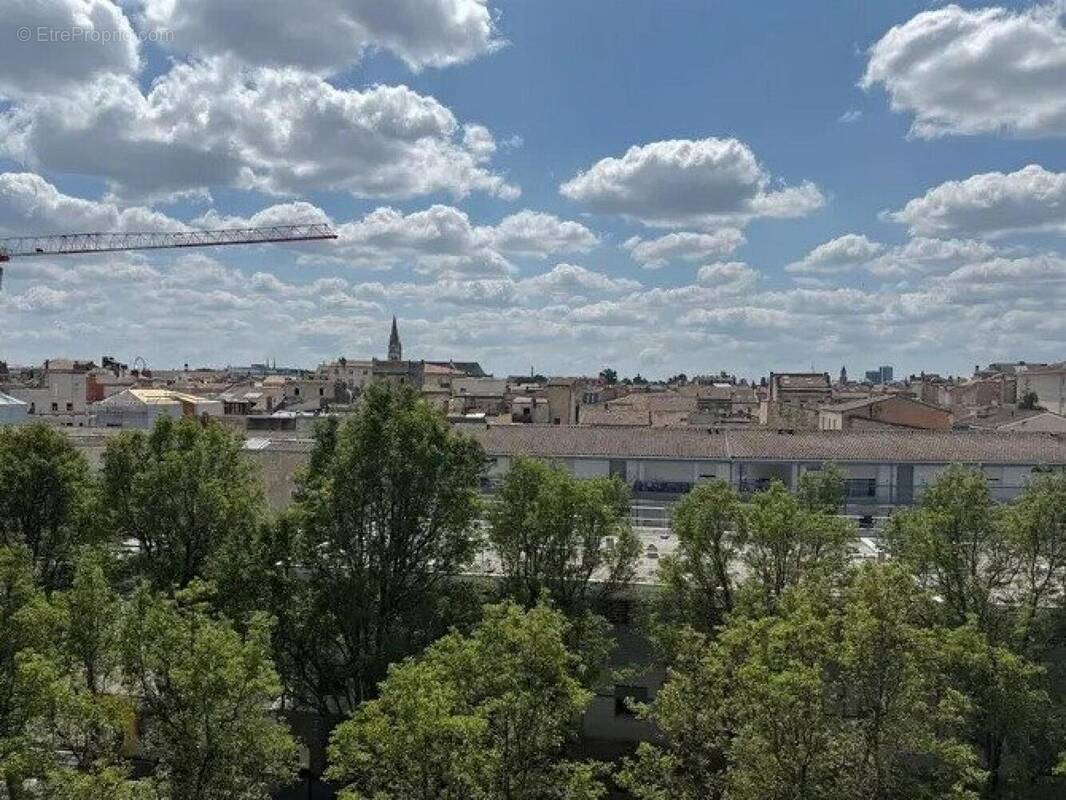 Photo 1 - Appartement à BORDEAUX